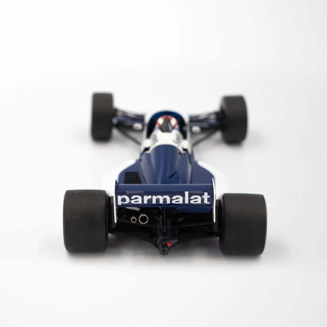 Miniatura Autografada Nelson Piquet Campeão 1983